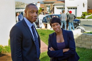 Southland 4_401_1_Dorian Missick Regina King_PH Doug Hyun_21853_001_0100_R